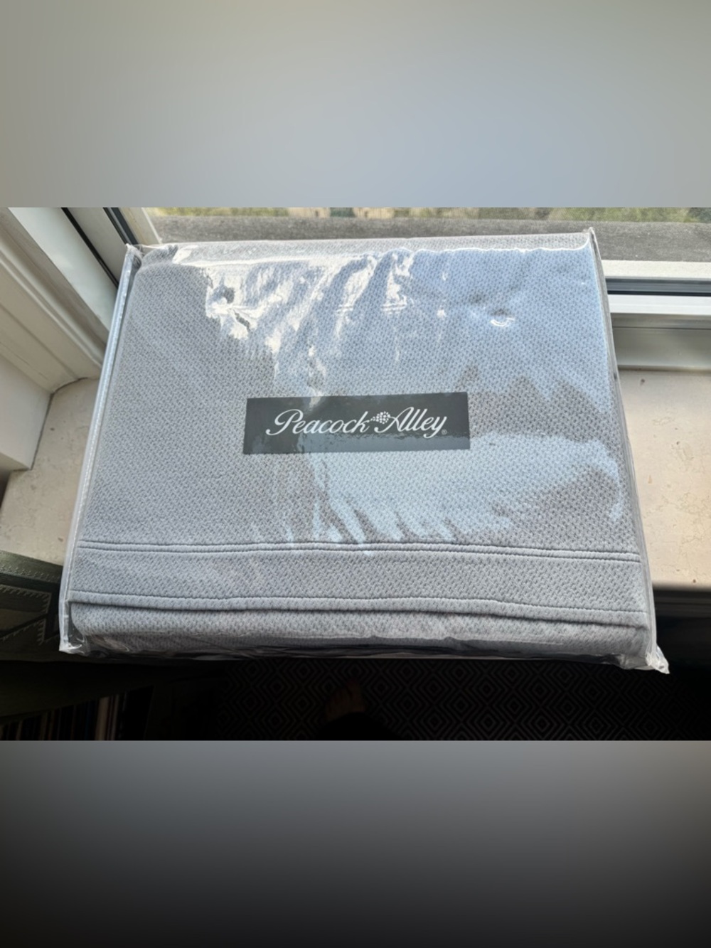 Peacock Alley “Angie” Blue Matelasse Twin/Twin XL Coverlet and 2 Standard Shams - Picture 4 of 7